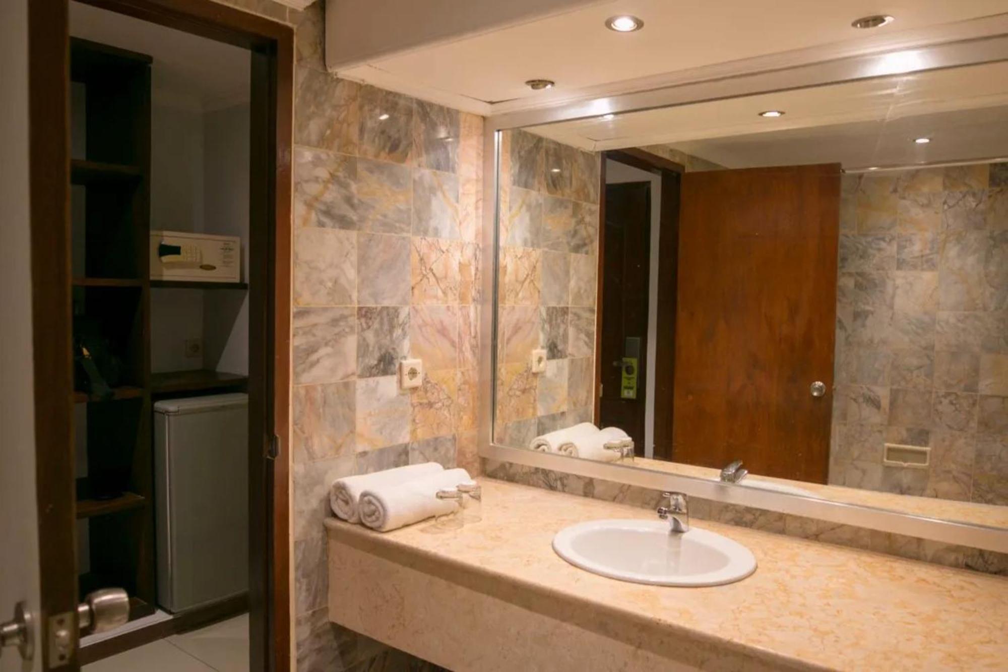 Kuta Suci Guesthouse Exteriér fotografie