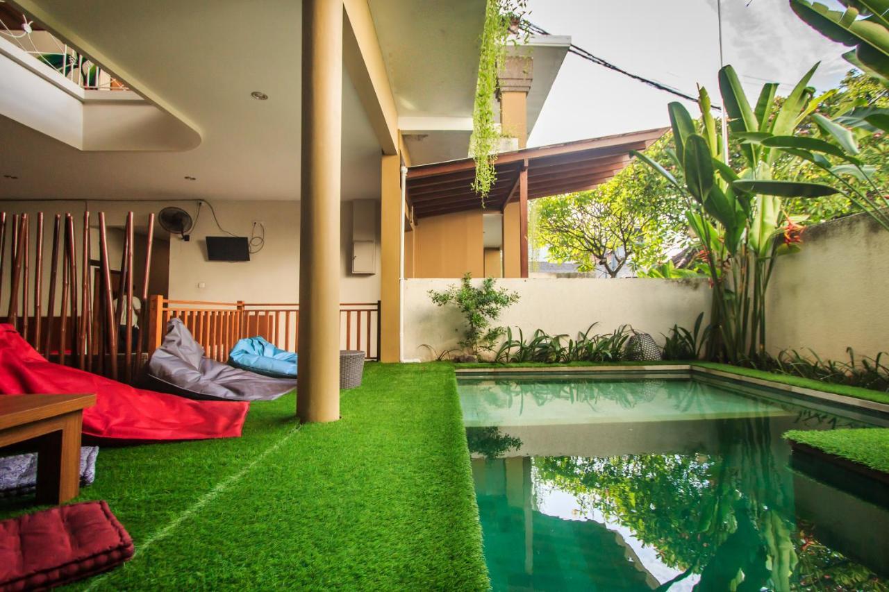 Kuta Suci Guesthouse Exteriér fotografie